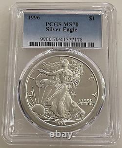 1996 $1 American Silver Eagle PCGS MS70 translates to '1996 $1 Aigle d'Argent Américain PCGS MS70' in French.