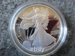 Lot(3) 2007/2010/2012 Us Mint W American Eagle One Oz 99.9% Silver Proof Coins
 
<br/>  <br/>Translation: Lot(3) 2007/2010/2012 Us Mint W American Eagle One Oz 99.9% Silver Proof Coins