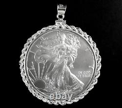 Médaillon de coin 2020 1 oz. Gem BU American Silver Eagle avec sertissage en argent sterling en corde