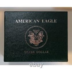 Pièce de monnaie American Silver Eagle de 1992 avec étui de rangement