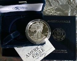 Pièce de monnaie américaine Silver American Eagle One Proof Dollar de 1997 P avec boîte et certificat d'authenticité (COA) $1 US ASE