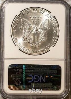 Première année 1986 $1 American Silver Eagle MS 69 NGC # 3614033-146 + Bonus